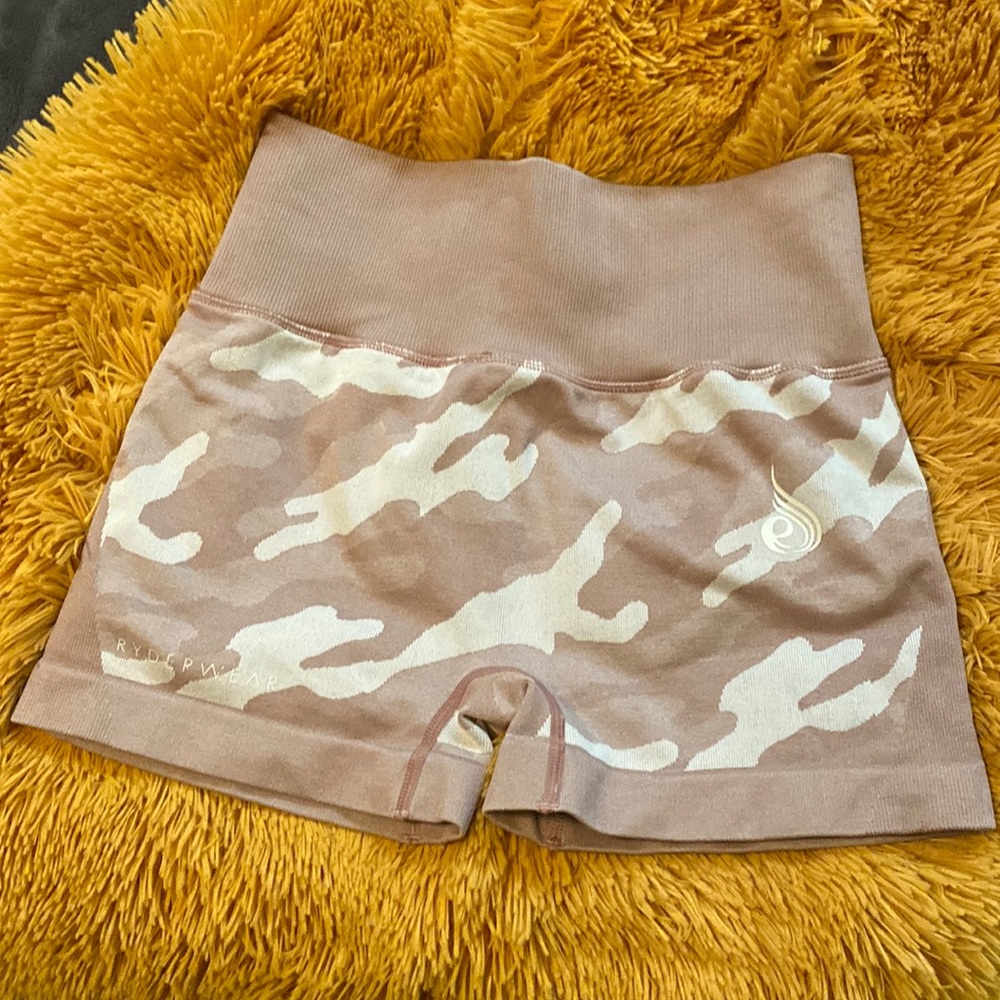 Ryderwear seamless high waisted gym shorts